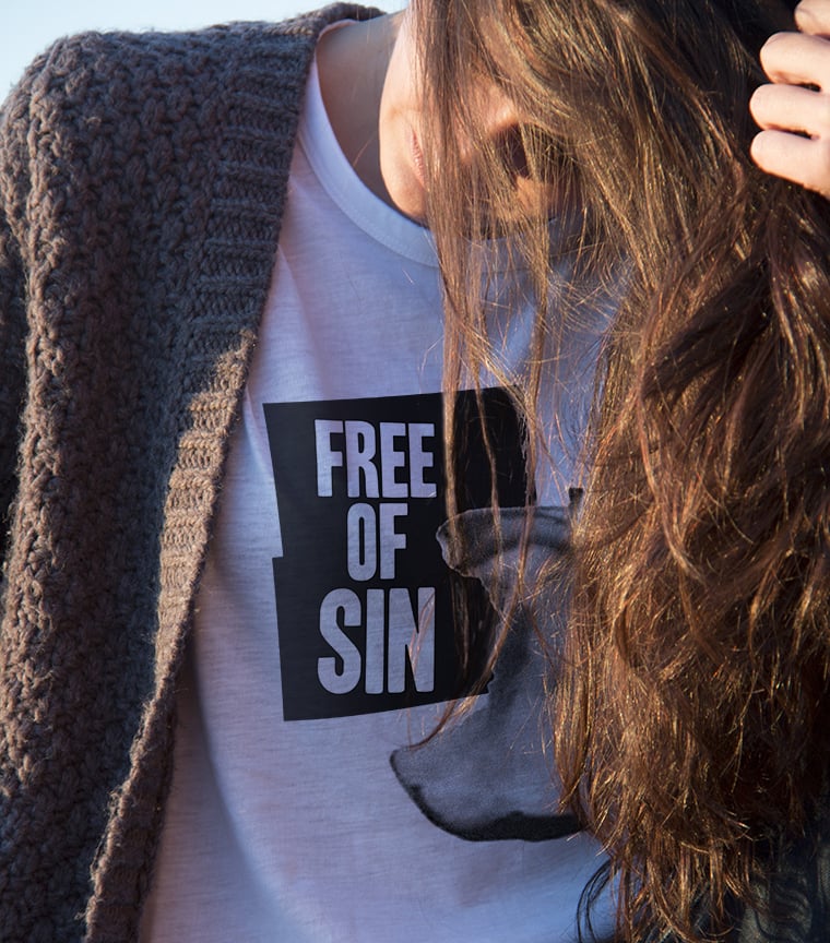 Camiseta Free of sin